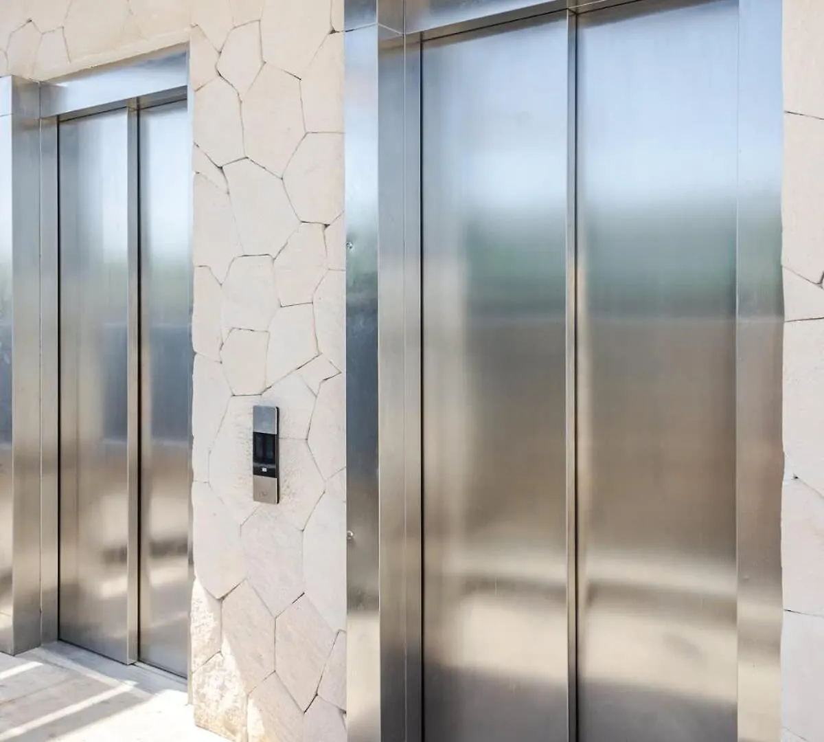 Central Playa Del Carmen Master Suite With Rooftop Pool And Gym Wifi Free Parking Near Beach 0*,  Mexiko